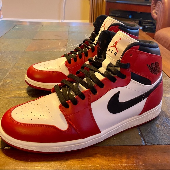Jordan 1 Chicago 2013 size 13 - Picture 3 of 9